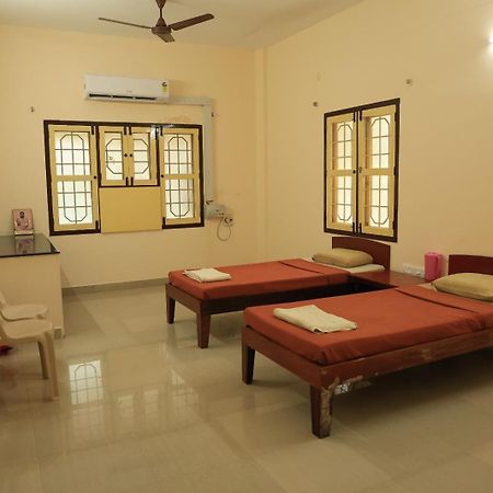 Official Sripuram Golden Temple Guest House Vellore Extérieur photo